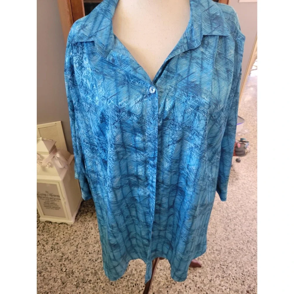 MC Blue Abstract Button Down Long Sleeve Blouse Top Women's 5X - Picture 1 of 6